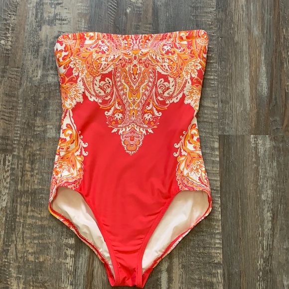 Carmen Marc Valvo Other - Carmen Marc Valvo swimwear very pretty